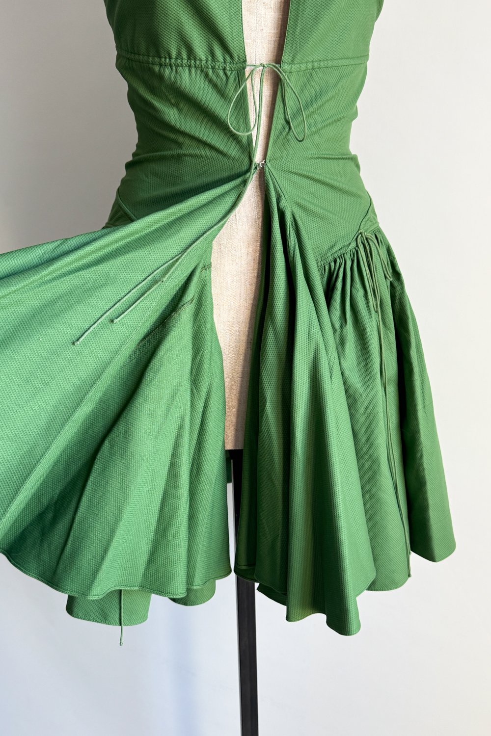 EMERIEU-Alaia-SS-2003-green-halter-drawstring-mini-midi-cotton-dress-6