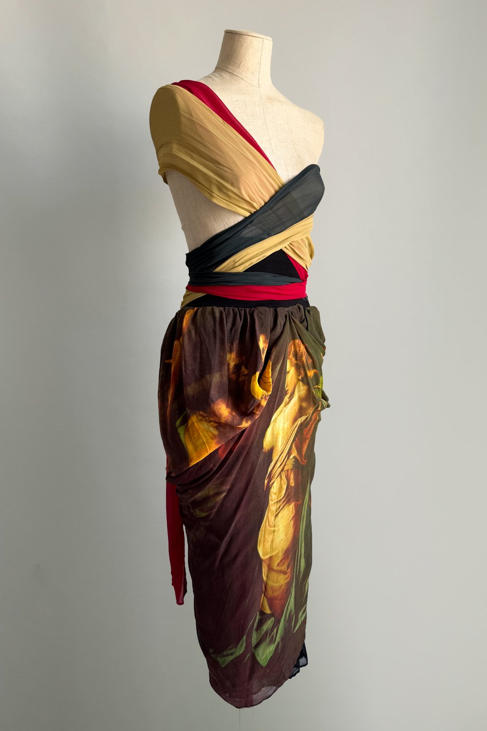EMERIEU-Dolce-Gabbana-SS-1990-vintage-The-Transfiguration-print-draped-skirt-2