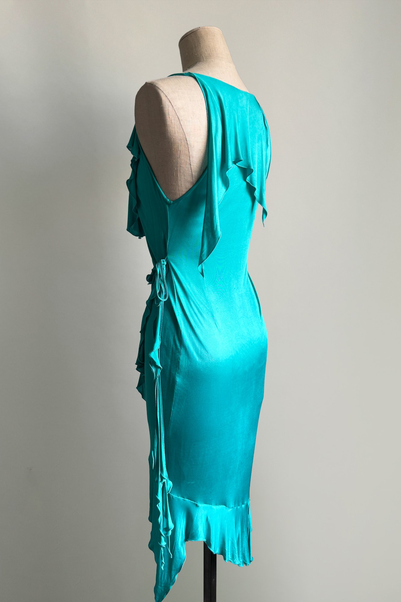 EMERIEU-Versace-SS-2004-black-wrap-midi-dress-3
